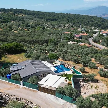 With Private Pool For 4 People In Bozyer, *