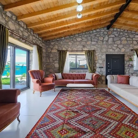 Villa With Private Pool For 4 People In Bozyer, Fethiye