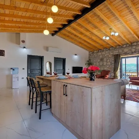 With Private Pool For 4 People In Bozyer,